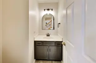 250 Knoll St, Wheaton, IL 60187 - Photo 18