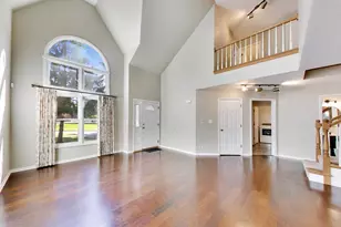 250 Knoll St, Wheaton, IL 60187 - Photo 6