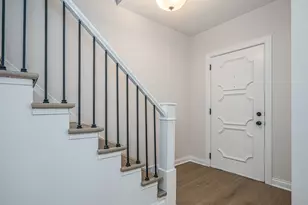 25 E 117th Pl, Chicago, IL 60628 - Photo 2