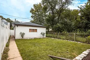 25 E 117th Pl, Chicago, IL 60628 - Photo 18
