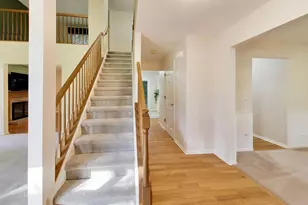 1120 Sumner Cir, Gurnee, IL 60031 - Photo 2