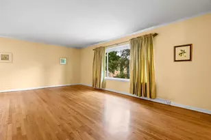 88 Pine Ave, Riverside, IL 60546 - Photo 8