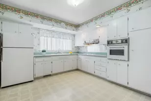 88 Pine Ave, Riverside, IL 60546 - Photo 20