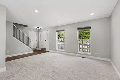 2811 Skylane Drive, Naperville, IL 60564 - Photo 2