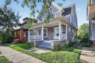 320 Napoleon St, Rockford, IL 61103 - Photo 2