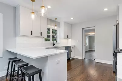 725 Hull Avenue, Westchester, IL 60154 - Photo 8