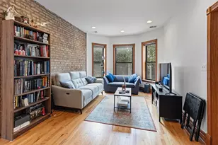846 W Newport Ave, Chicago, IL 60657 - Photo 10