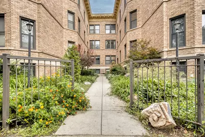 846 W Newport Avenue #2S, Chicago, IL 60657 - Photo 2