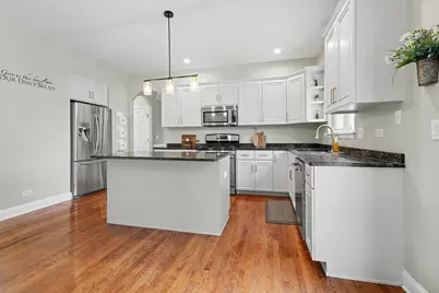 911 E Butterfield Circle, Shorewood, IL 60404 - Photo 12