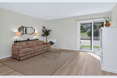 7353 Blackburn Avenue #K106, Downers Grove, IL 60516 - Photo 6