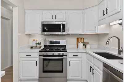 7353 Blackburn Avenue #K106, Downers Grove, IL 60516 - Photo 2