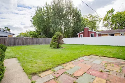 255 W Walnut Avenue, Des Plaines, IL 60016 - Photo 34