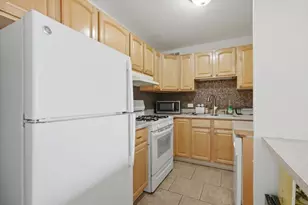 2605 S Indiana Ave, Chicago, IL 60616 - Photo 12