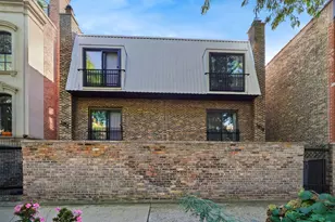 1915 N Cleveland Ave, Chicago, IL 60614 - Photo 2