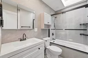 1915 N Cleveland Ave, Chicago, IL 60614 - Photo 16