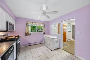 213 Edgemont St, Mundelein, IL 60060 - Photo 6