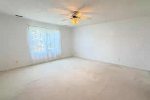 611 Buttercup Dr, Savoy, IL 61874 - Photo 8