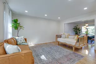 587 Partridge Dr, West Chicago, IL 60185 - Photo 4
