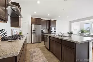 2271 Ryegrass Ln, Bolingbrook, IL 60490 - Photo 8