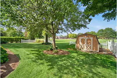 1410 E Eton Drive, Arlington Heights, IL 60004 - Photo 24