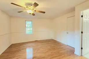 23217 W N Lakewood Ln, Lake Zurich, IL 60047 - Photo 16