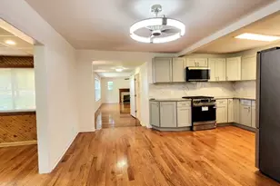 23217 W N Lakewood Ln, Lake Zurich, IL 60047 - Photo 6