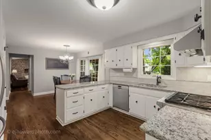 1110 E Gartner Rd, Naperville, IL 60540 - Photo 8