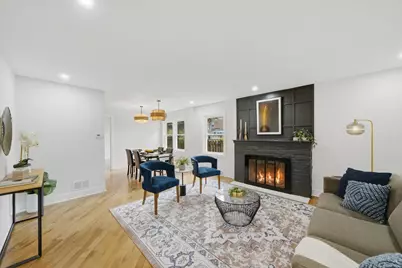 2814 W Balmoral Avenue, Chicago, IL 60625 - Photo 2