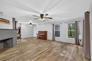 1080 W Jackson St, Belvidere, IL 61008 - Photo 8