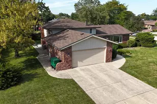 8314 Bob O Link Rd, Orland Park, IL 60462 - Photo 2