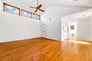 8920 Royal Dr, Burr Ridge, IL 60527 - Photo 20