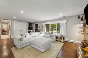 390 S Kenilworth Ave, Glen Ellyn, IL 60137 - Photo 6