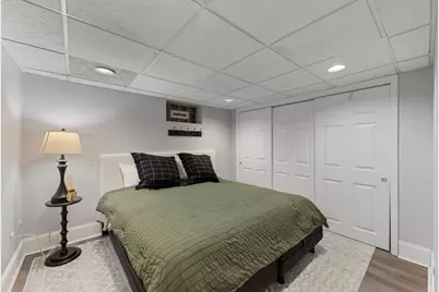 390 S Kenilworth Avenue, Glen Ellyn, IL 60137 - Photo 22