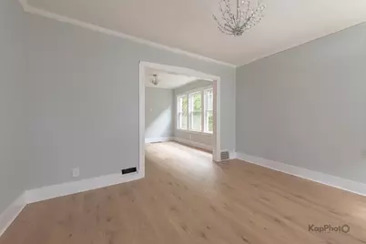 7241 S Carpenter Street, Chicago, IL 60621 - Photo 8