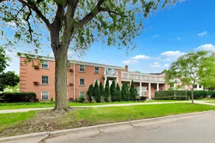 [Address not provided], La Grange, IL 60525 - Photo 2
