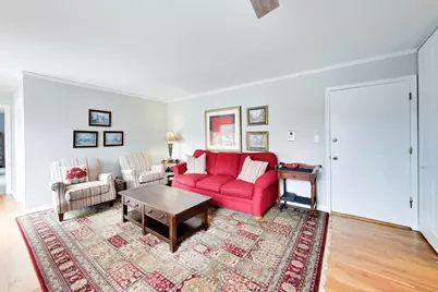 [Address not provided], La Grange, IL 60525 - Photo 4