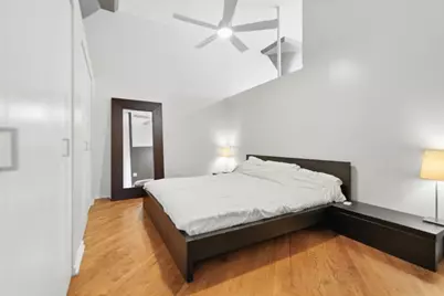 1801 W Larchmont Avenue #214, Chicago, IL 60613 - Photo 8