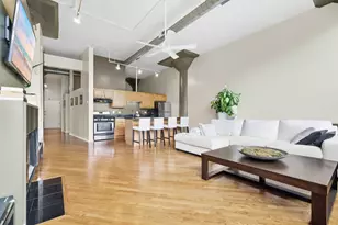 1801 W Larchmont Ave, Chicago, IL 60613 - Photo 4