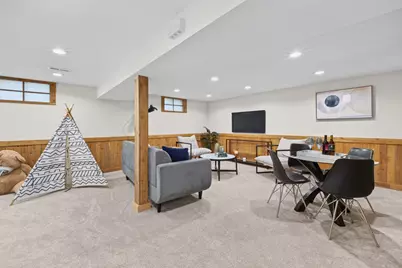 717 Kirkwood Avenue, Winthrop Harbor, IL 60096 - Photo 18
