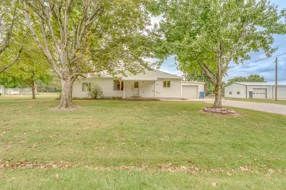 300 S Jefferson Street, Kell, IL 62853 - Photo 2