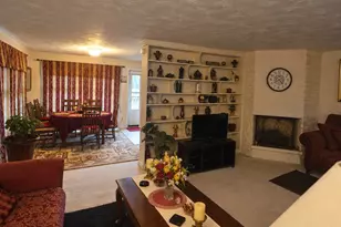 928 N Johnston Ave, Rockford, IL 61101 - Photo 4