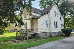 10230 S Lowe Ave, Chicago, IL 60628 - Photo 1