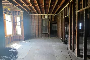 10230 S Lowe Ave, Chicago, IL 60628 - Photo 8