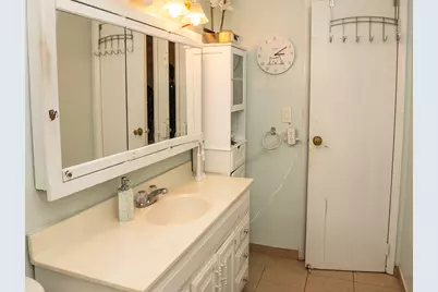 953 Miller Avenue, Streamwood, IL 60107 - Photo 10