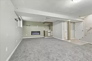 8 Plymouth Ct, Normal, IL 61761 - Photo 24