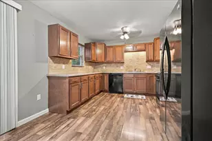 8 Plymouth Ct, Normal, IL 61761 - Photo 16