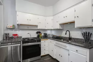 3847 N Spaulding Ave, Chicago, IL 60618 - Photo 8