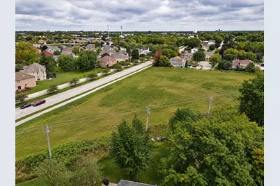 24W737 Central Avenue, Roselle, IL 60172 - Photo 4