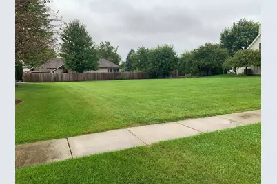 70 E Lynn Street, South Elgin, IL 60177 - Photo 1