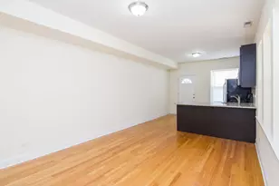 2035 W Arthur Ave, Chicago, IL 60645 - Photo 4